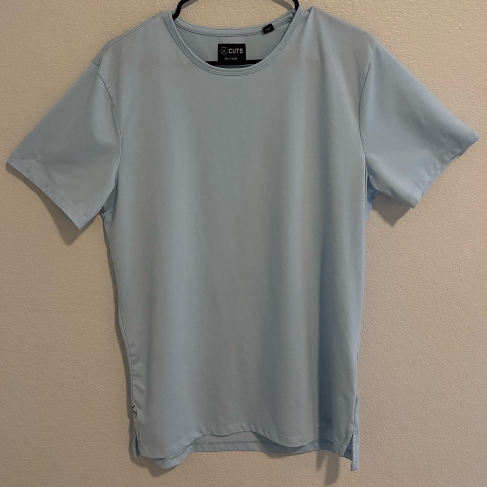 Cuts Clothing AO Split Hem Tee Size XL Blue Athletic T shirt